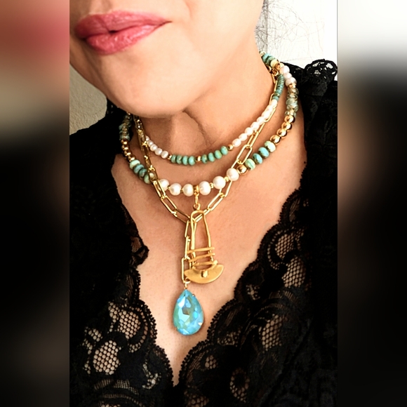 Blue Mint Czech Glass Beads & Pearls In 3 Layered Statement Paperclip Necklace - Picture 11 of 12